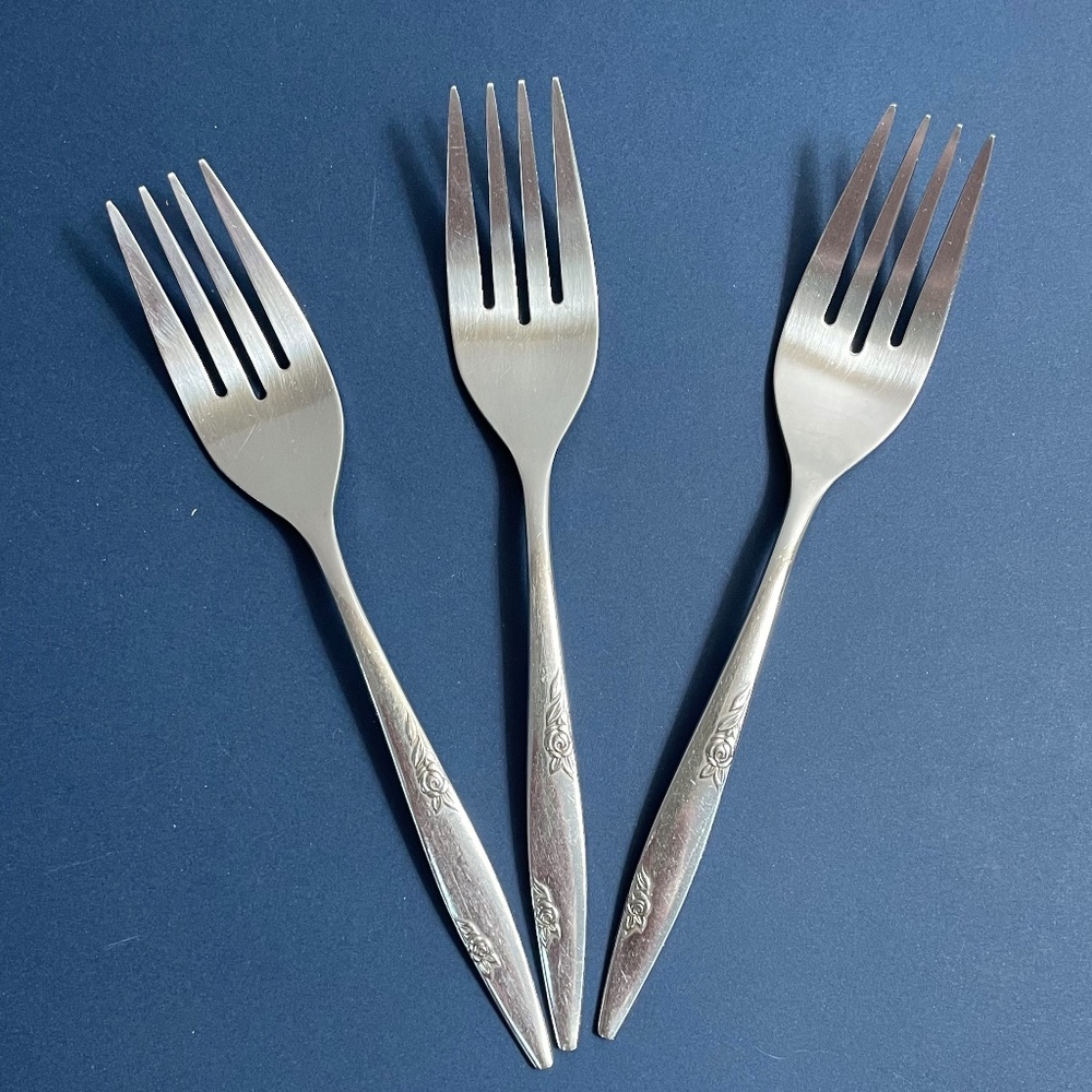 Oneida Stainless Flatware Rose Duet 3 Salad Dessert Forks HTF Pattern Made USA